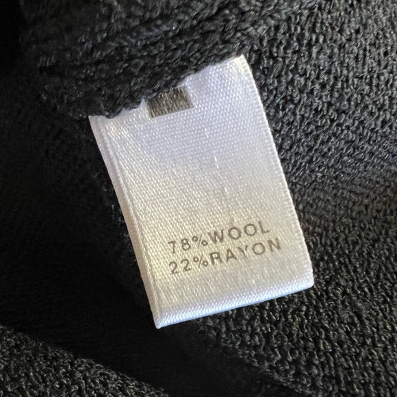 Like new St John Cavier pencil skirt Sz 4 - Picture 3 of 5